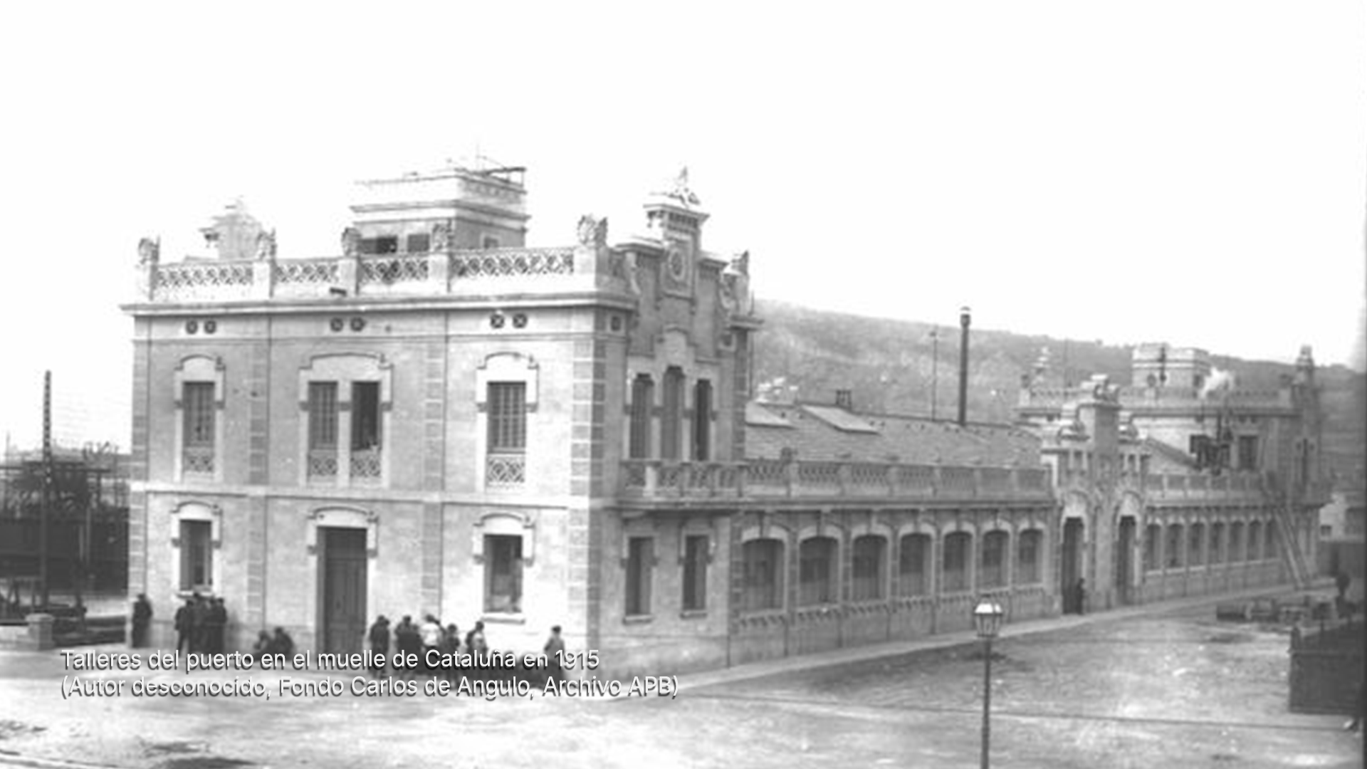 Tallers del port al moll de Catalunya el 1915